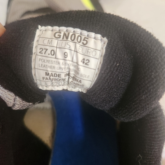 Mens Size 9 Asics Black and Gray Sneakers with Blue and Yellow Accents - Picture 2 of 7